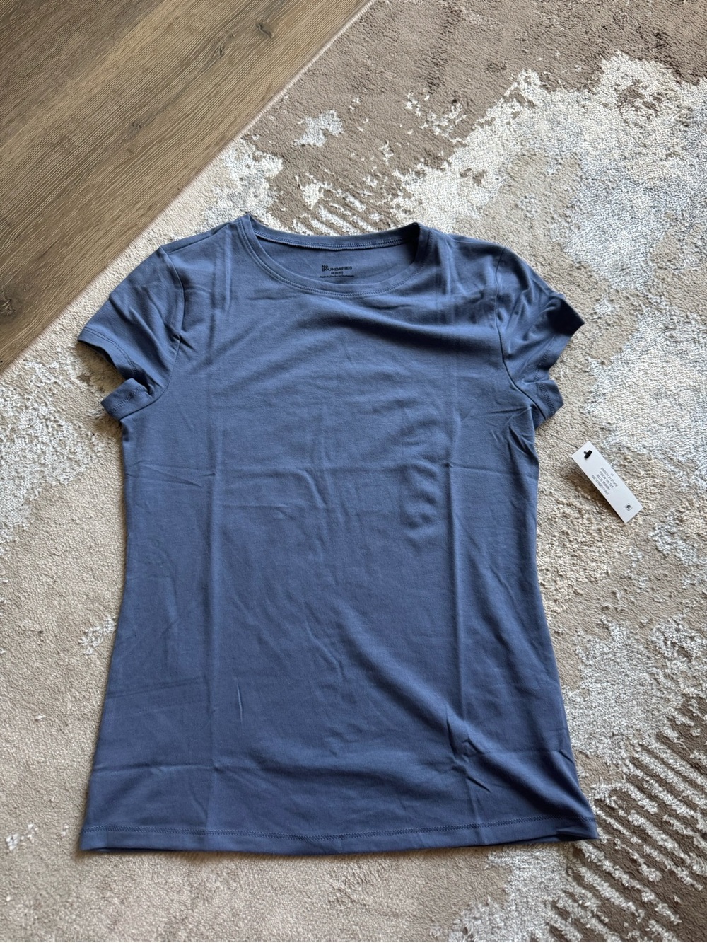 No Boundaries Women's Short Sleeve Crewneck Tee - Slate Blue